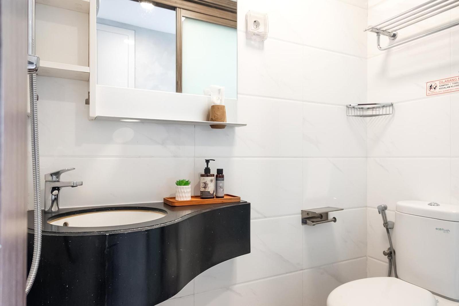 Calma Studio III At Skyhouse Apartment Samporo Zewnętrze zdjęcie